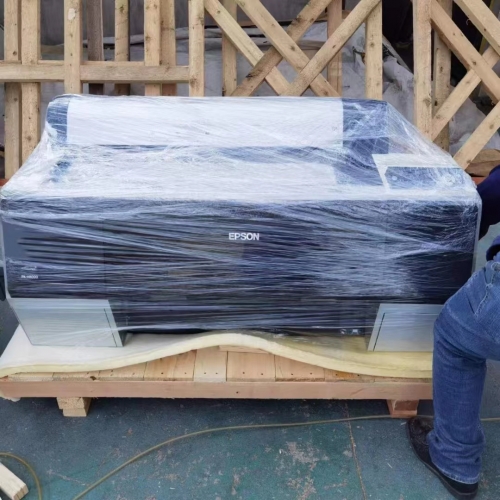 全透明防水菲林打印機打包發貨,遠程安裝